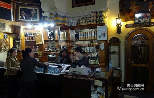 �Ű͹����ǣ�һ֧��Ʒѩ�ѻ���һ������