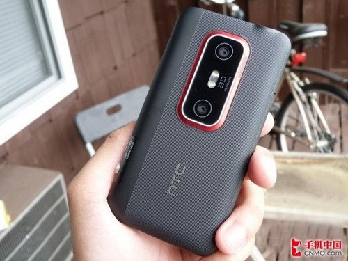 HTC EVO 3D报价创新低 超值4.3寸双核