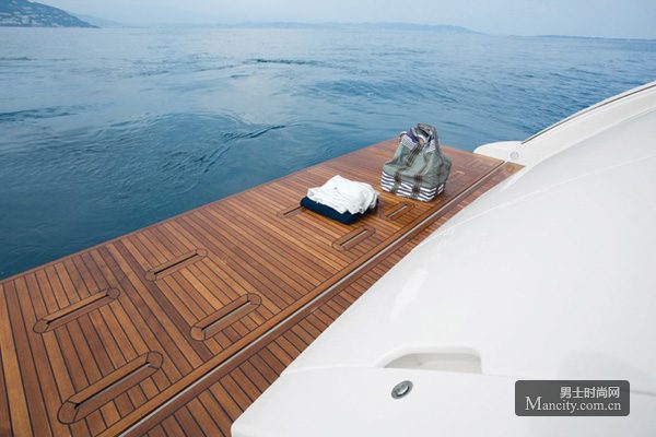 Azimut 64:超乎完美的平衡