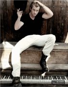 Chris HemsworthӢ������