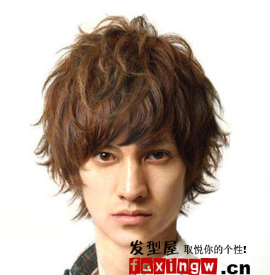 2012年最新长脸男生短发推荐